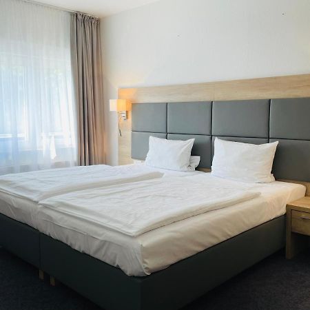 Hotel Esmer Lollar Kültér fotó