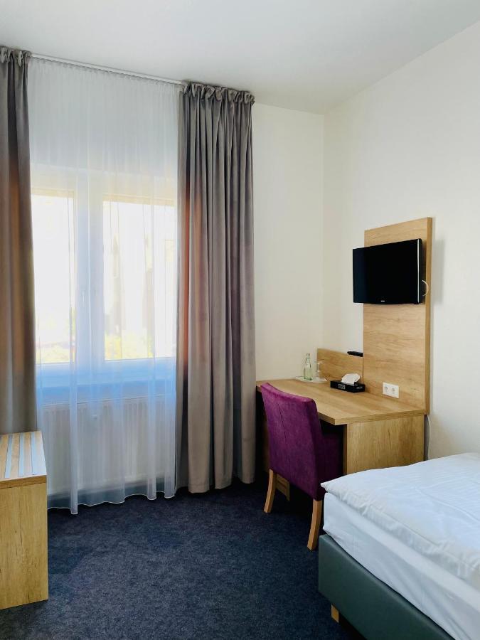 Hotel Esmer Lollar Kültér fotó